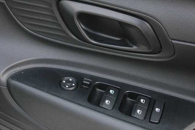 Hyundai i20 1.0 T-GDi 100ps SE Connect 48 Volt Hybrid