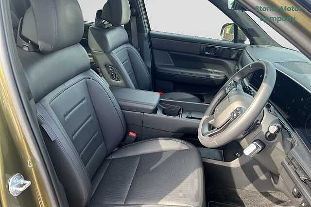Hyundai SANTA FE 1.6 TGDi Hybrid Calligraphy 5dr 4WD Auto
