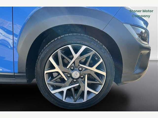 Hyundai KONA 1.6 GDi Hybrid Premium 5dr DCT Surfy Blue