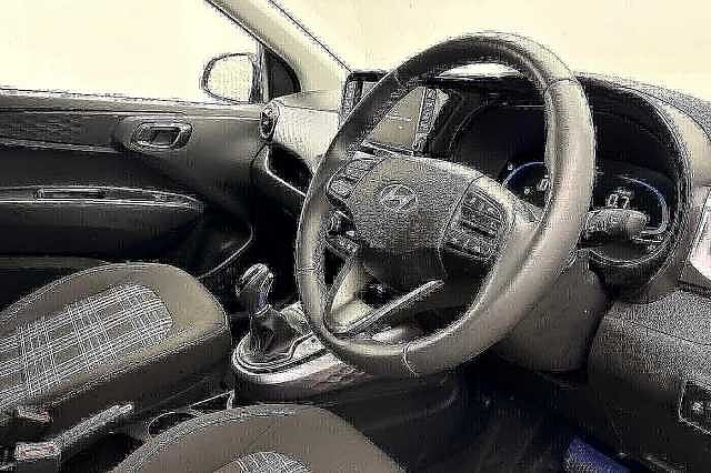 Hyundai i10 1.2 [79] Premium 5dr Auto [Nav]