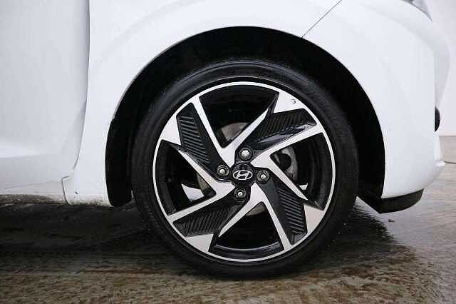 Hyundai i10 1.0 [63] Premium 5dr Auto [Nav]