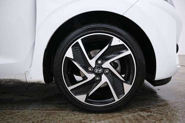 Hyundai i10 1.0 [63] Premium 5dr Auto [Nav]