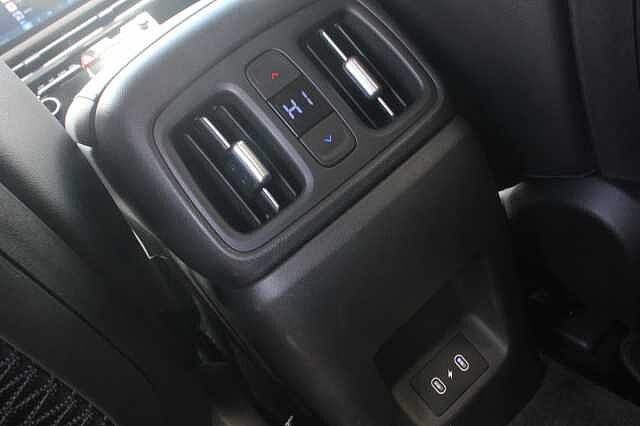 Hyundai TUCSON 1.6T Hybrid Ultimate 5dr Auto Atlas White