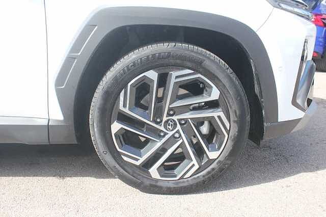Hyundai TUCSON 1.6T Hybrid Ultimate 5dr Auto Atlas White