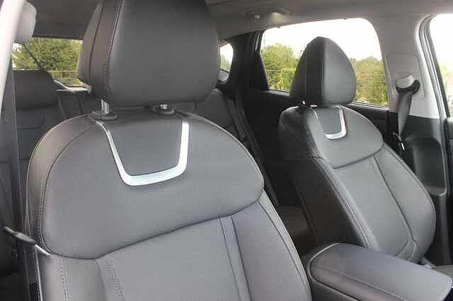 Hyundai TUCSON 1.6T Hybrid Ultimate 5dr Auto Atlas White