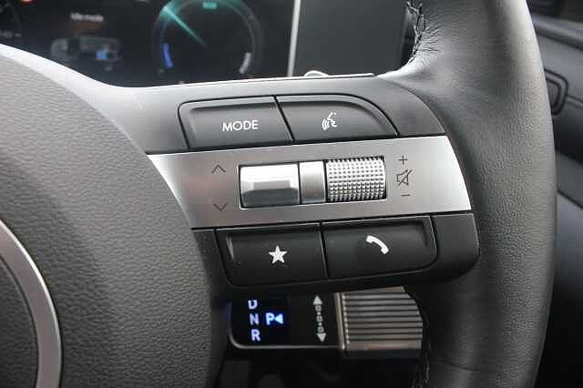 Hyundai TUCSON 1.6T Hybrid Ultimate 5dr Auto Atlas White