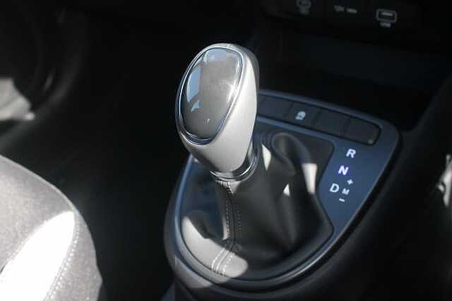 Hyundai i10 1.0 [63] Advance 5dr Auto [Nav]