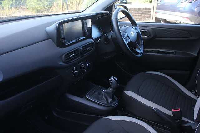 Hyundai i10 1.0 Advance 5dr Auto