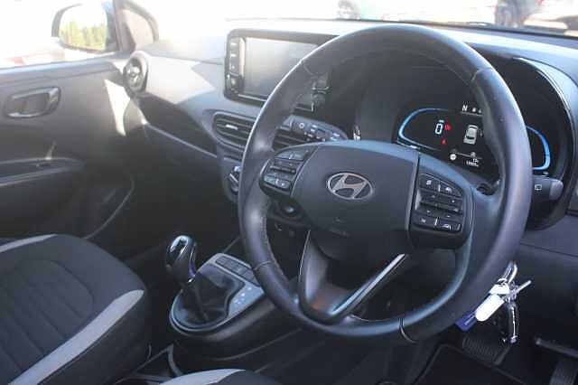 Hyundai i10 1.0 Advance 5dr Auto