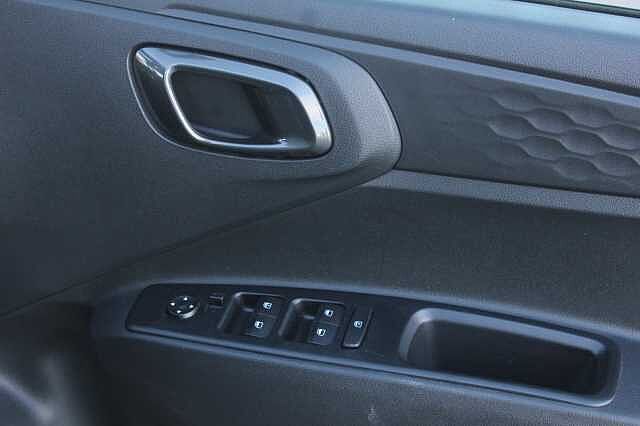 Hyundai i10 1.0 Advance 5dr Auto