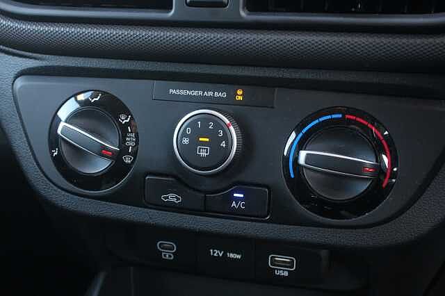 Hyundai i10 1.0 Advance 5dr Auto