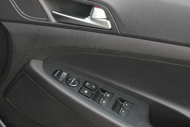 Hyundai TUCSON 1.6 TGDi 177 SE Nav 5dr 2WD