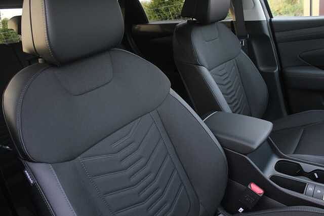 Hyundai TUCSON 1.6T Premium 5dr