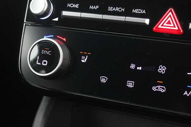 Hyundai TUCSON 1.6T Premium 5dr