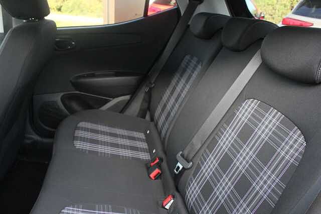 Hyundai i10 1.0 [63] Premium 5dr [Nav]