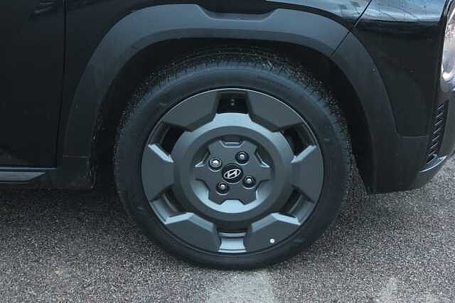 Hyundai Inster 85kW Cross 49kWh 5dr Auto