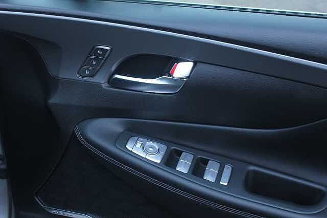 Hyundai SANTA FE 1.6 TGDi Hybrid Ultimate 5dr 4WD Auto