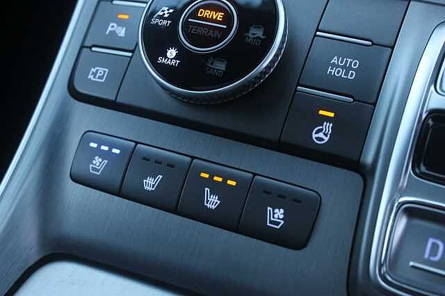 Hyundai SANTA FE 1.6 TGDi Hybrid Ultimate 5dr 4WD Auto