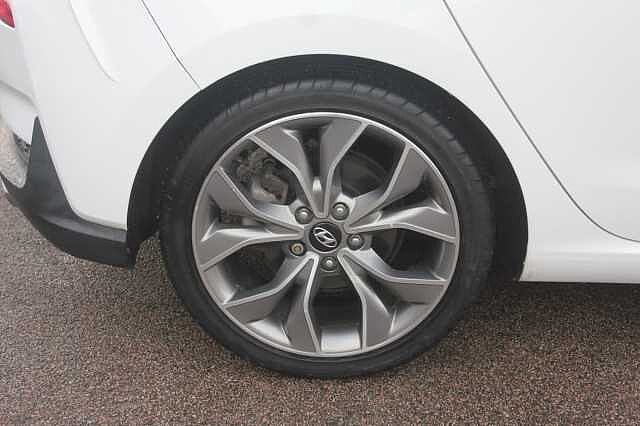 Hyundai i30 1.4T GDI N Line+ [Nav] 5dr