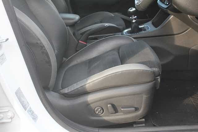 Hyundai i30 1.4T GDI N Line+ [Nav] 5dr