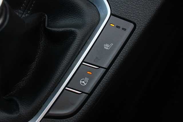 Hyundai i30 1.4T GDI N Line+ [Nav] 5dr