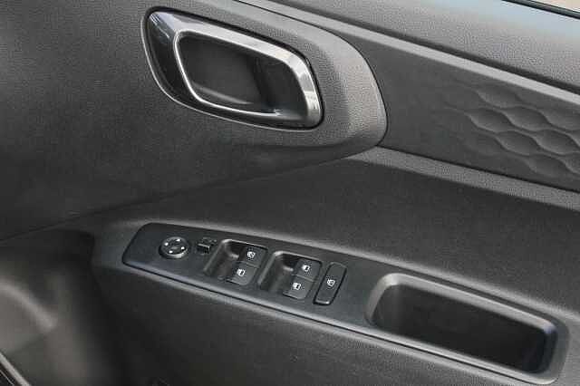 Hyundai i10 1.2 MPi Premium 5dr