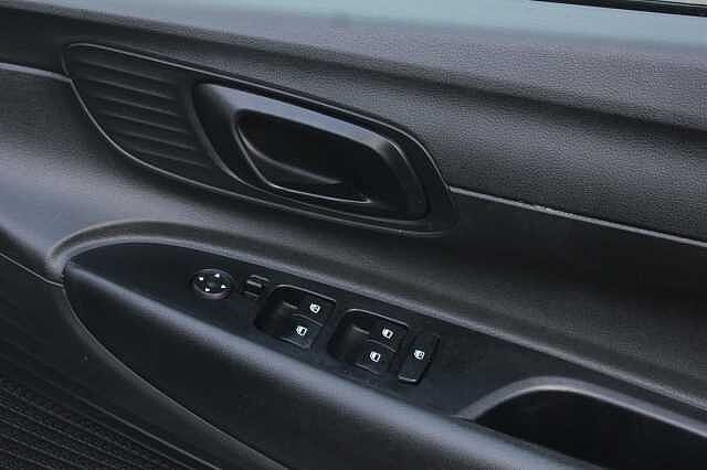 Hyundai i20 1.0T GDi Advance 5dr