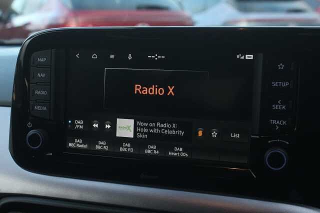 Hyundai i10 1.0 [63] Premium 5dr Auto [Nav]