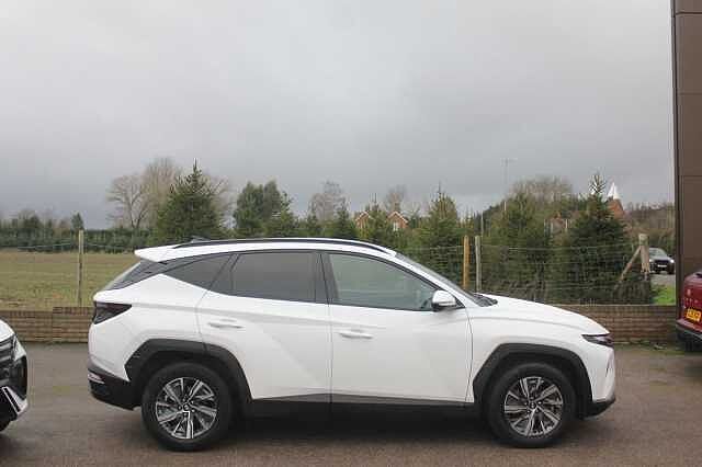 Hyundai TUCSON 1.6 TGDi Hybrid 230 SE Connect 5dr 2WD Auto