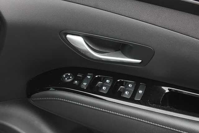 Hyundai TUCSON 1.6 TGDi Hybrid 230 SE Connect 5dr 2WD Auto