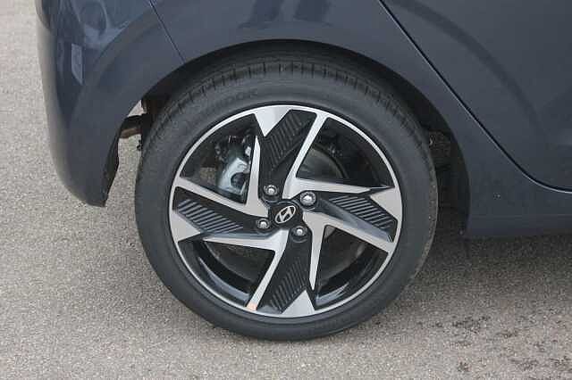 Hyundai i10 1.2 [79] Premium 5dr [Nav]