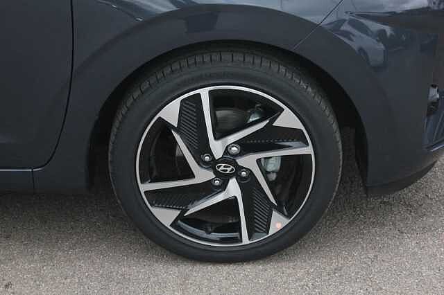 Hyundai i10 1.2 [79] Premium 5dr [Nav]