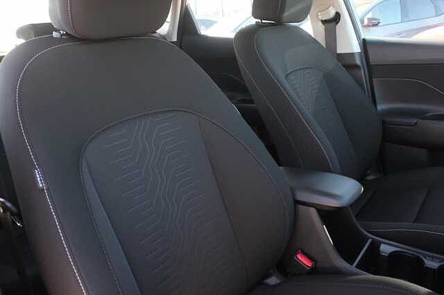 Hyundai KONA 1.6 Hybrid 129 Advance 5dr DCT